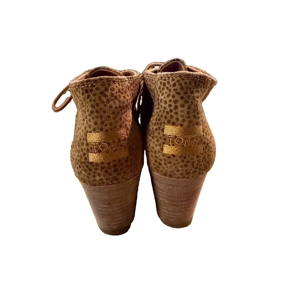 Toms Kala Womens 7 Boots Tan Suede Cheetah Print Lace Up Round Toe Wedge Bootie